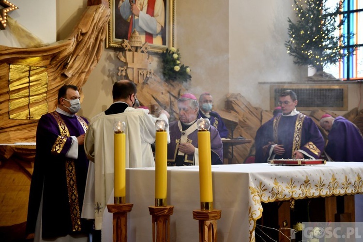 ​Ostatnie pożegnanie biskupów Adama Dyczkowskiego i Antoniego Stankiewicza