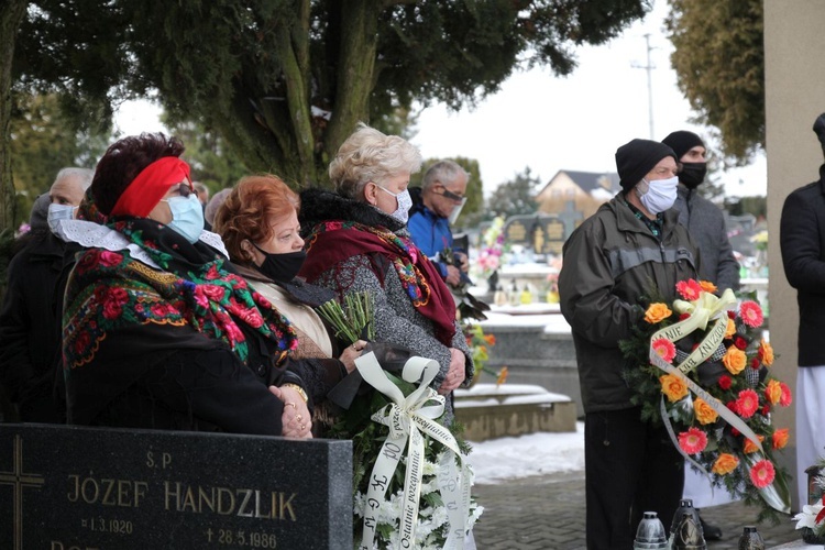 Pogrzeb śp. ks. Juliusza Olejaka w Pisarzowicach