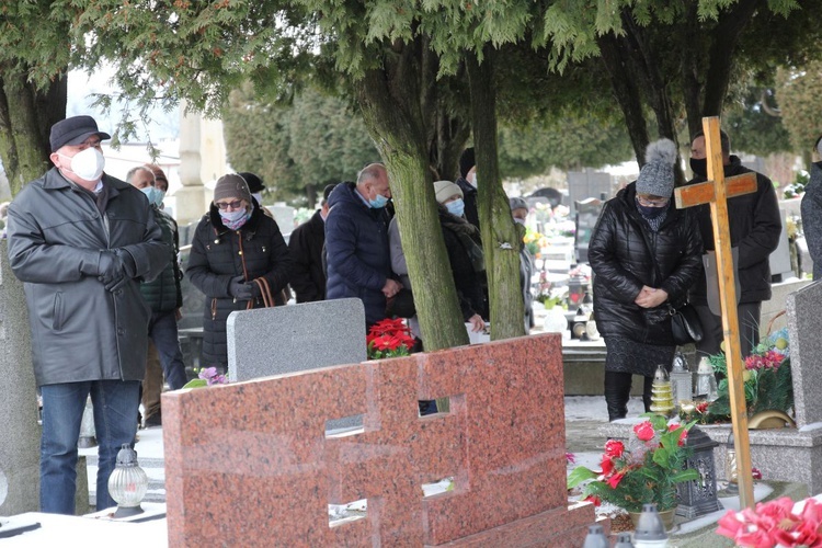 Pogrzeb śp. ks. Juliusza Olejaka w Pisarzowicach