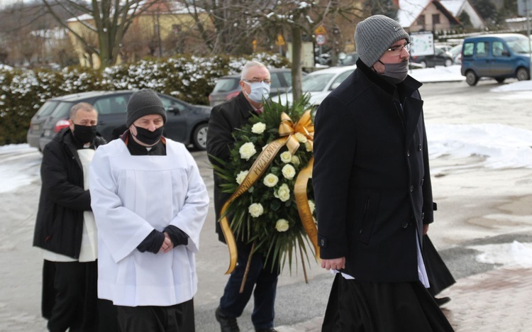 Pogrzeb śp. ks. Juliusza Olejaka w Pisarzowicach