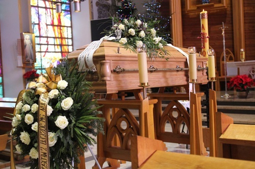 Pogrzeb śp. ks. Juliusza Olejaka w Pisarzowicach