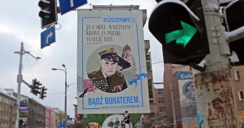 Wielki mural z zasłużonym kombatantem zachęca do szczepień