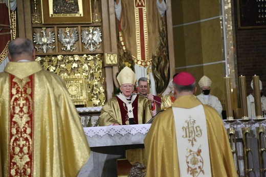 Święcenia biskupie ks. Artura Ważnego