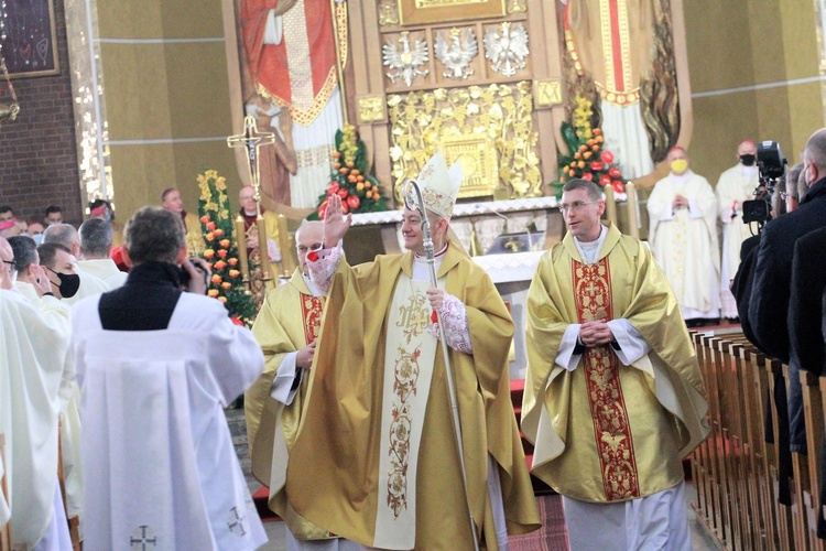 Święcenia biskupie ks. Artura Ważnego