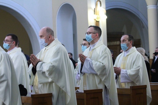 Święcenia biskupie ks. Artura Ważnego