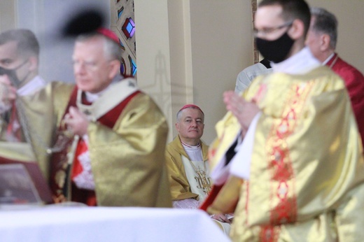 Święcenia biskupie ks. Artura Ważnego