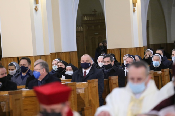 Święcenia biskupie ks. Artura Ważnego