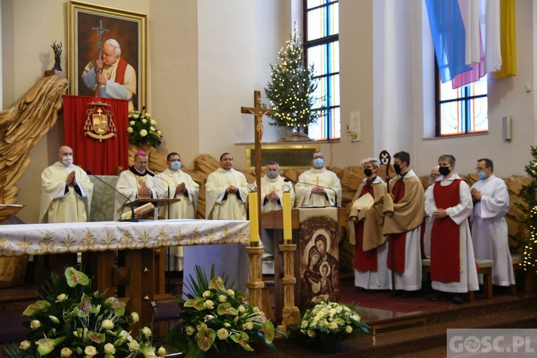 Gorzów Wlkp. Modlitwa biskupa z Bractwem św. Józefa