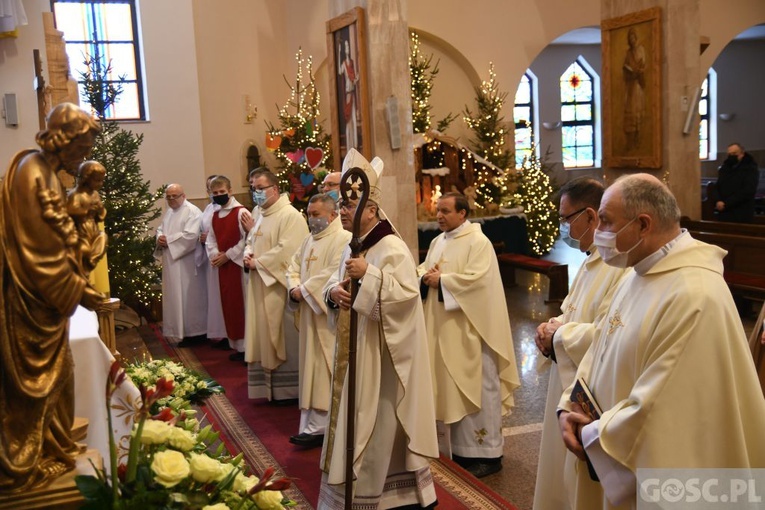 Gorzów Wlkp. Modlitwa biskupa z Bractwem św. Józefa
