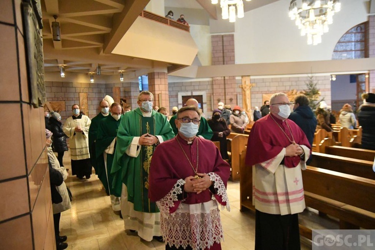 Odsłonięcie pamiątkowej tablicy poświęconej śp. ks. Józefowi Kocołowi