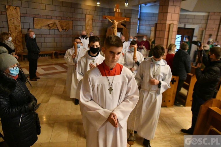 Odsłonięcie pamiątkowej tablicy poświęconej śp. ks. Józefowi Kocołowi