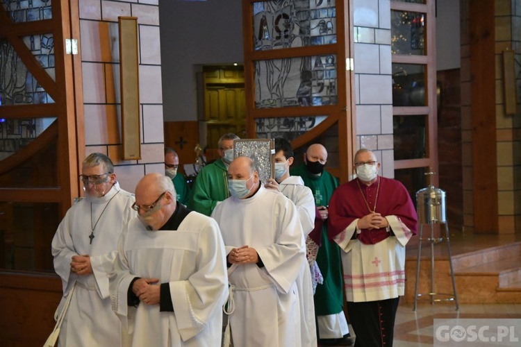 Odsłonięcie pamiątkowej tablicy poświęconej śp. ks. Józefowi Kocołowi