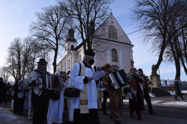 Kolędnicy, akordeoniści i heligoniści w Zakliczynie