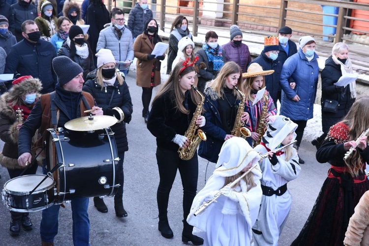 Kolędnicy, akordeoniści i heligoniści w Zakliczynie