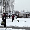 Obiekt stanie obok placu targowego przy ul. Kwiatkowskiego.