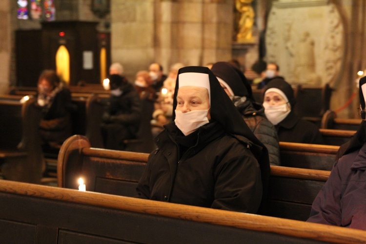 Dzień Życia Konsekrowanego w katedrze wrocławskiej