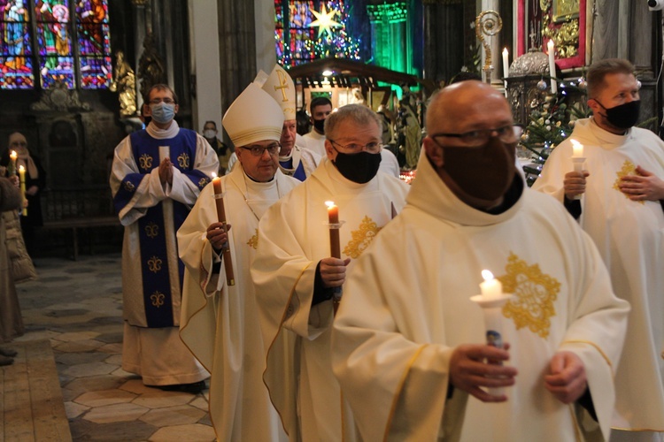 Dzień Życia Konsekrowanego w katedrze wrocławskiej