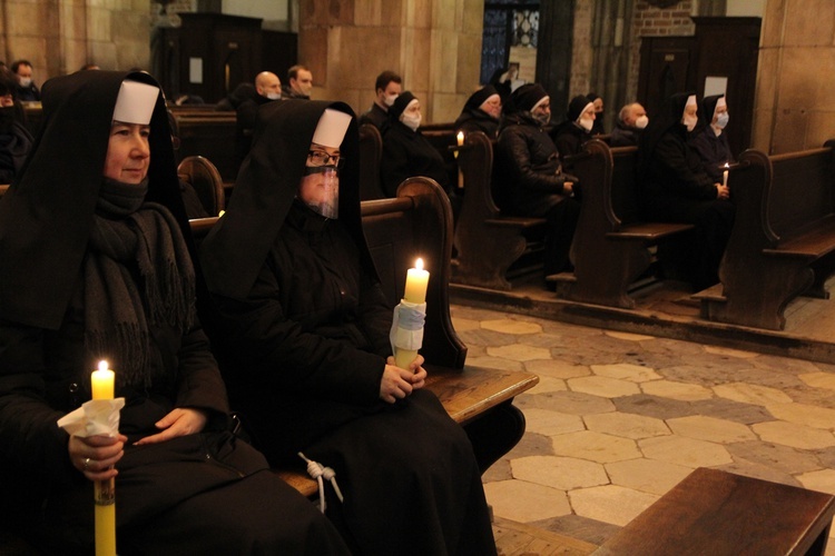 Dzień Życia Konsekrowanego w katedrze wrocławskiej