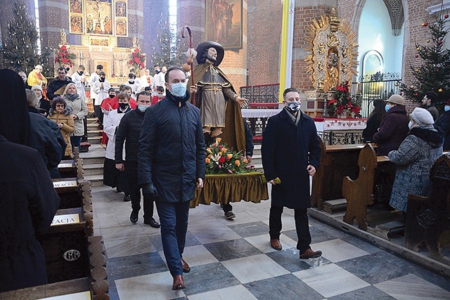 ▲	Inauguracja obchodów.