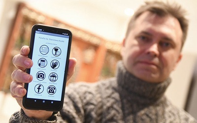 – Aplikacja powstała, aby ułatwić wiernym kontakt z parafią – wyjaśnia Andrzej Szablewski.