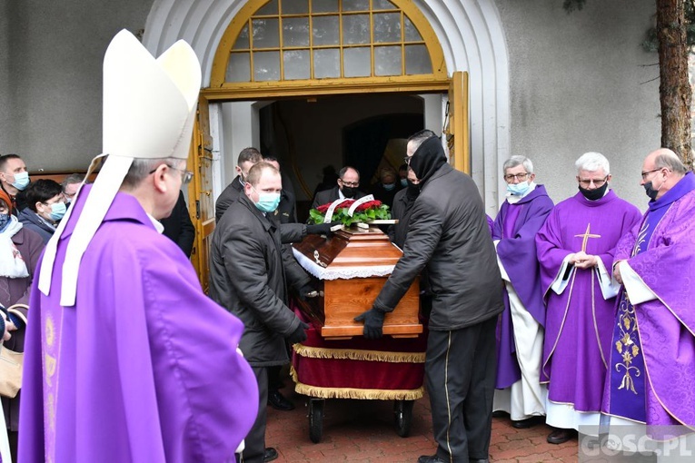Ostatnie pożegnanie śp. ks. Marka Czerniawskiego
