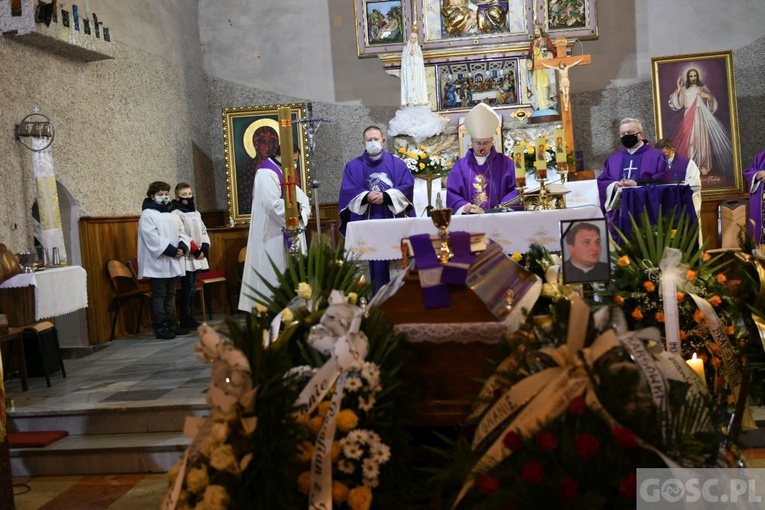 Ostatnie pożegnanie śp. ks. Marka Czerniawskiego