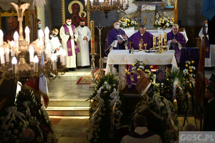 Ostatnie pożegnanie śp. ks. Marka Czerniawskiego