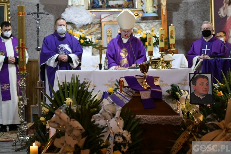 Ostatnie pożegnanie śp. ks. Marka Czerniawskiego