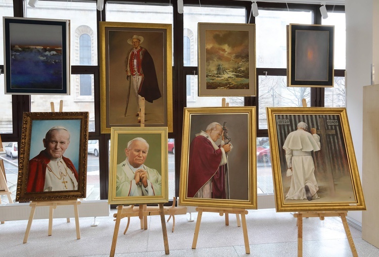  Galeria i muzeum archidiecezji katowickiej w budynku po byłej drukarni przy ul. Wita Stwosza 11.