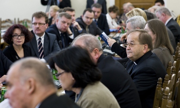 Ksiądz wśród polityków