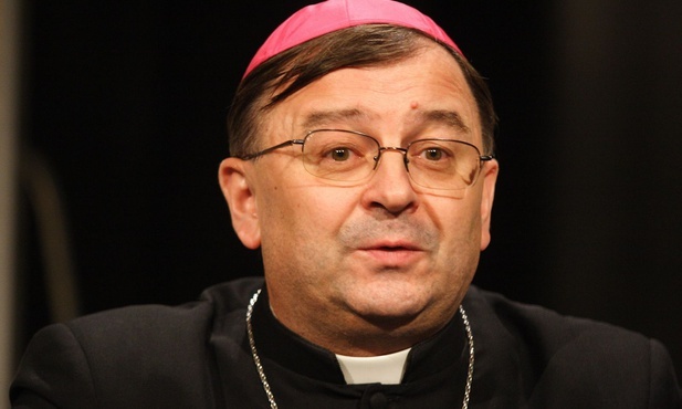 Abp Józef Życiński.