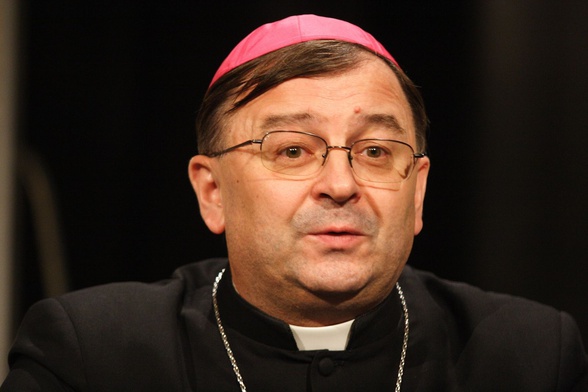 Abp Józef Życiński.