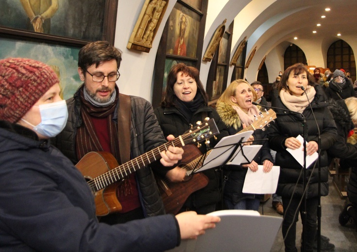 Ogień Dwóch Serc w kościele pw. Trójcy Świętej we Wrocławiu