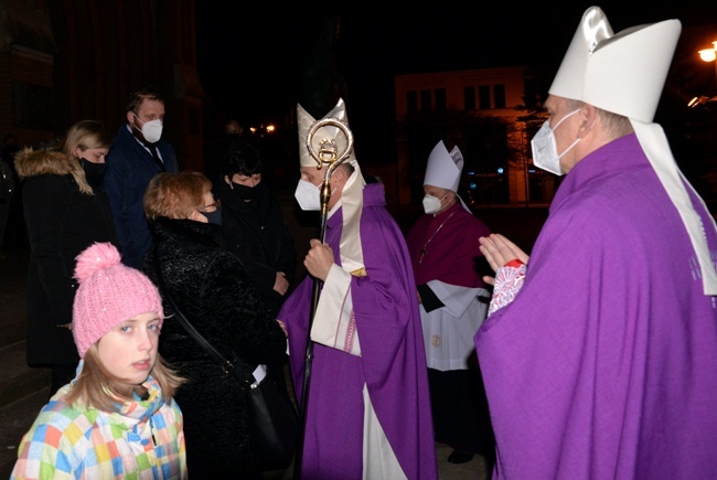 Liturgie żałobne pogrzebu śp. Ks. Edwarda Poniewieskiego