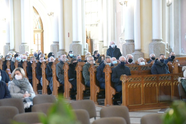 Msza św. pogrzebowa śp. ks. Edwarda Poniewieskiego