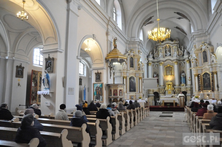 Modlitwa w sanktuarium w Babimoście