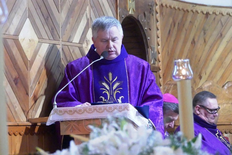 Ostatnie pożegnanie ks. prał. Jerzego Palarczyka w Jaworzynce - sobota, 6 lutego 2021 r.