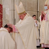 Sakra bp. Roberta Chrząszcza