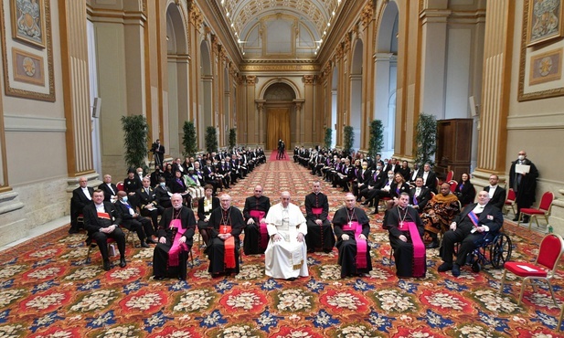 Papież: braterstwo prawdziwym lekiem na kryzys i podziały