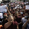 Dziesiątki tysięcy Birmańczyków protestuje przeciwko wojskowemu puczowi