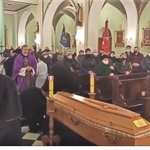 Ostatnie pożegnanie śp. ks. kan. Benedykta Fojcika w parafii Chrystusa Króla w Chybiu