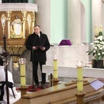 Ostatnie pożegnanie śp. ks. kan. Benedykta Fojcika w parafii Chrystusa Króla w Chybiu