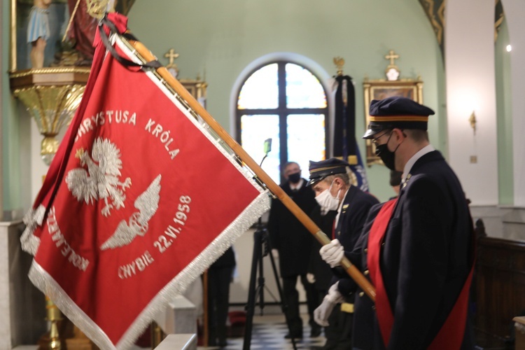 Ostatnie pożegnanie śp. ks. kan. Benedykta Fojcika w parafii Chrystusa Króla w Chybiu