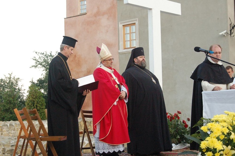 Śp. abp Józef Życiński na archiwalnych fotografiach