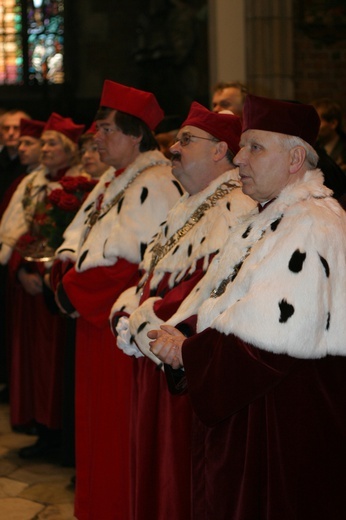 Sakra bp. Andrzeja Siemieniewskiego - fotograficzne wspomnienie