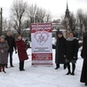 Wolontariusze z ks. Tomaszem Pastuszką.