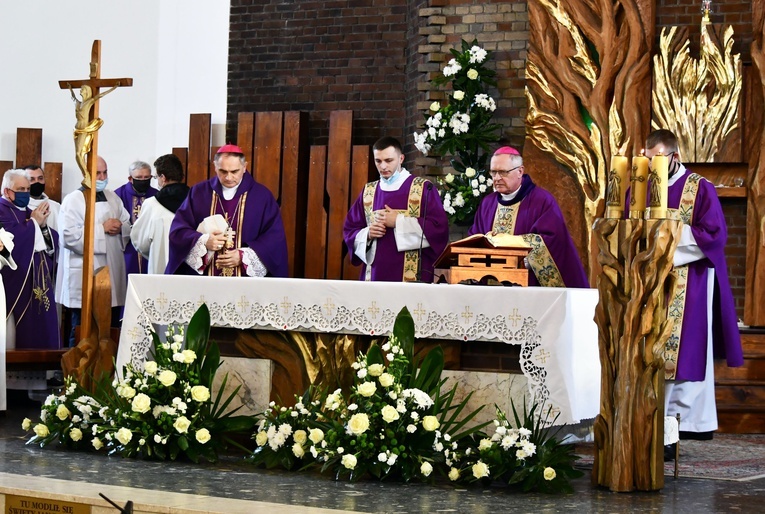 Pogrzeb śp. ks. prał. Kazimierza Bednarskiego
