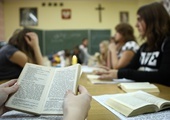 Stand-up na lekcji religii