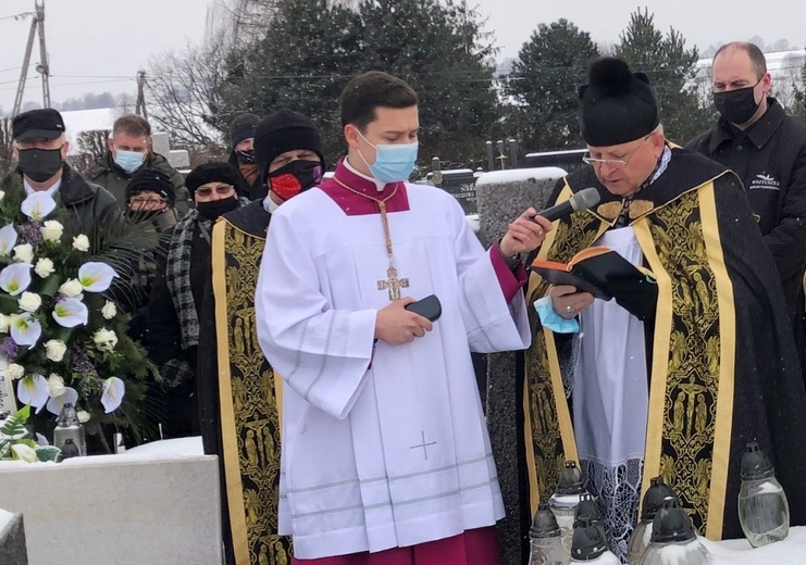 Pogrzeb śp. ks. dr. Czesława Gaca w Bestwinie