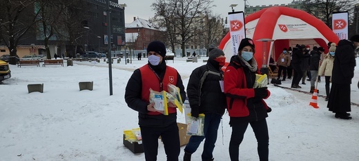 Katowice. Akcja pomocy na rzecz bezdomnych i ubogich